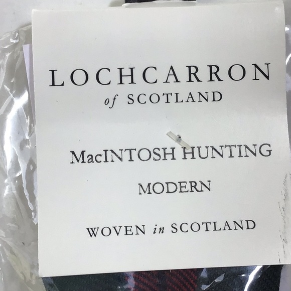 MacINTOSH Hunting Tartan Bow Tie - Picture 2 of 3